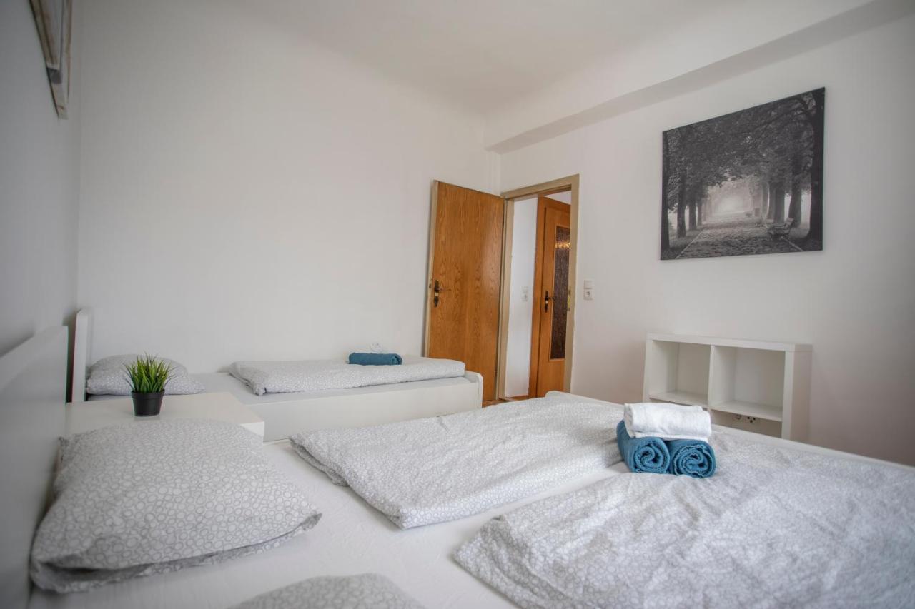 Traditional Old Town Apartment Hall in Tirol Luaran gambar