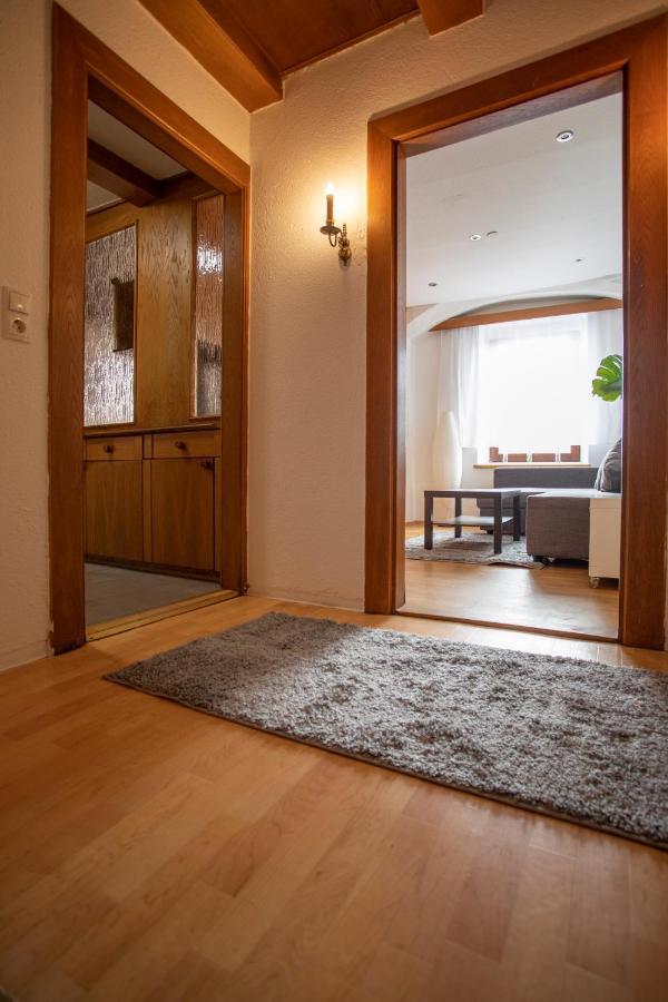 Traditional Old Town Apartment Hall in Tirol Luaran gambar