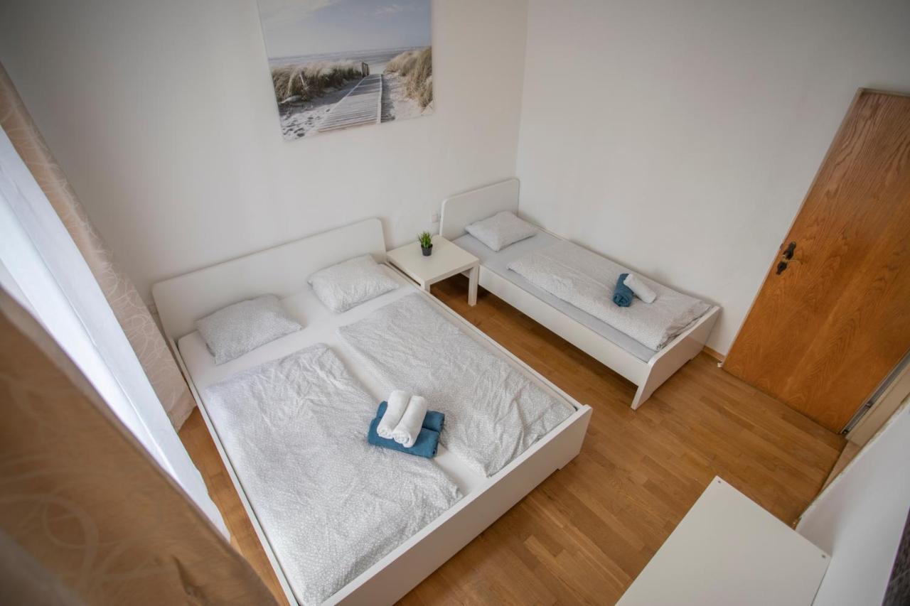 Traditional Old Town Apartment Hall in Tirol Luaran gambar