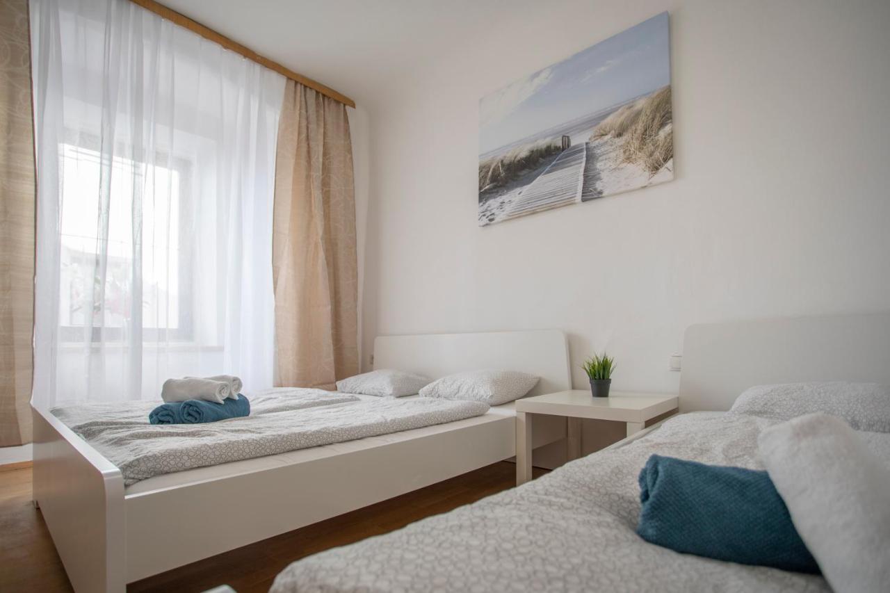 Traditional Old Town Apartment Hall in Tirol Luaran gambar