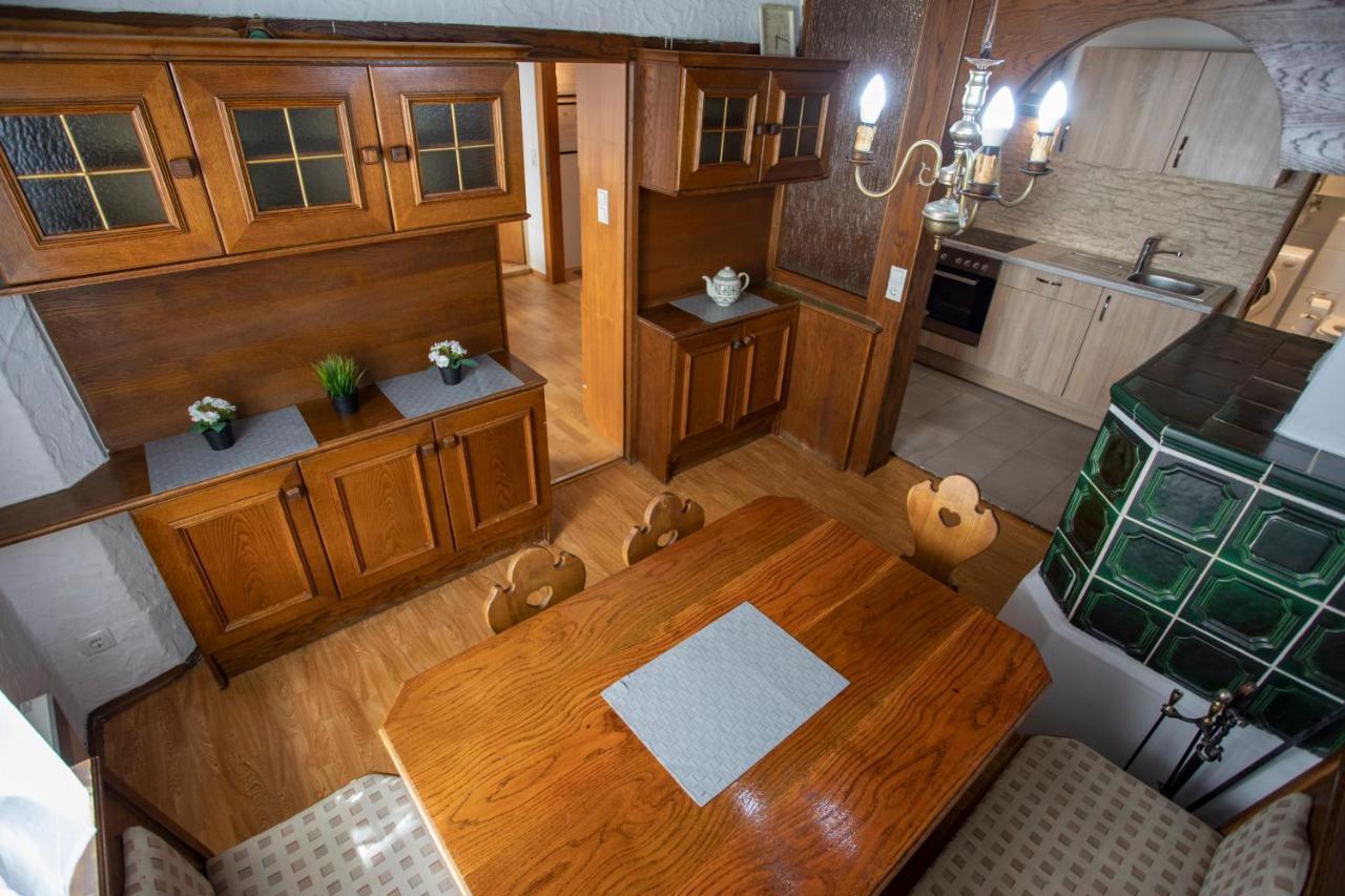 Traditional Old Town Apartment Hall in Tirol Luaran gambar