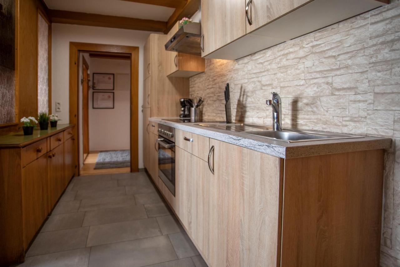 Traditional Old Town Apartment Hall in Tirol Luaran gambar